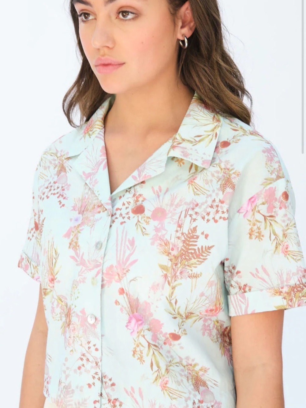 Women’s Mint Floral Short-Sleeve Button-Down Shirt